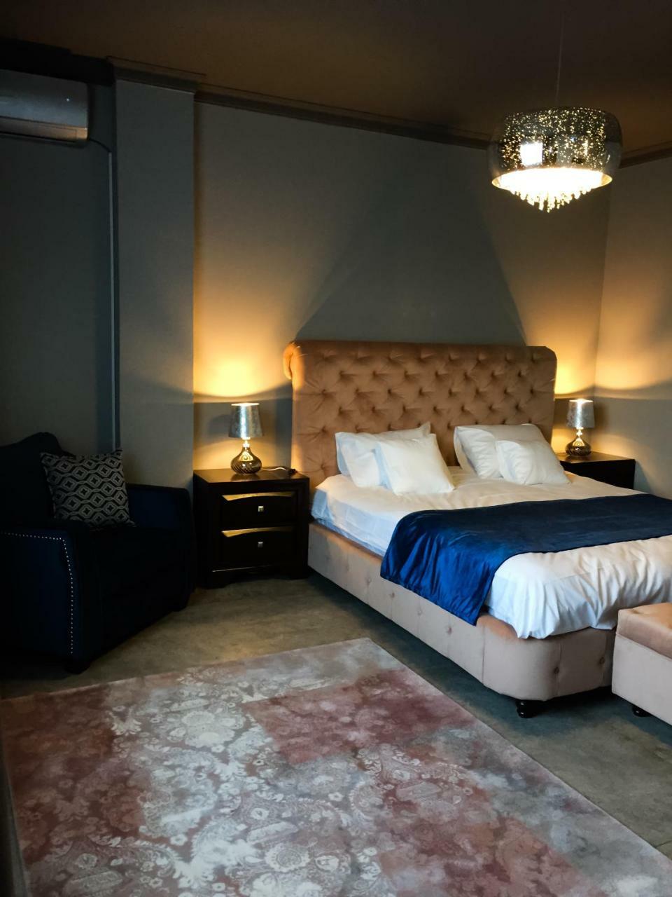 Rubio Residence - Accmonia Luxury Apartment Arad Extérieur photo